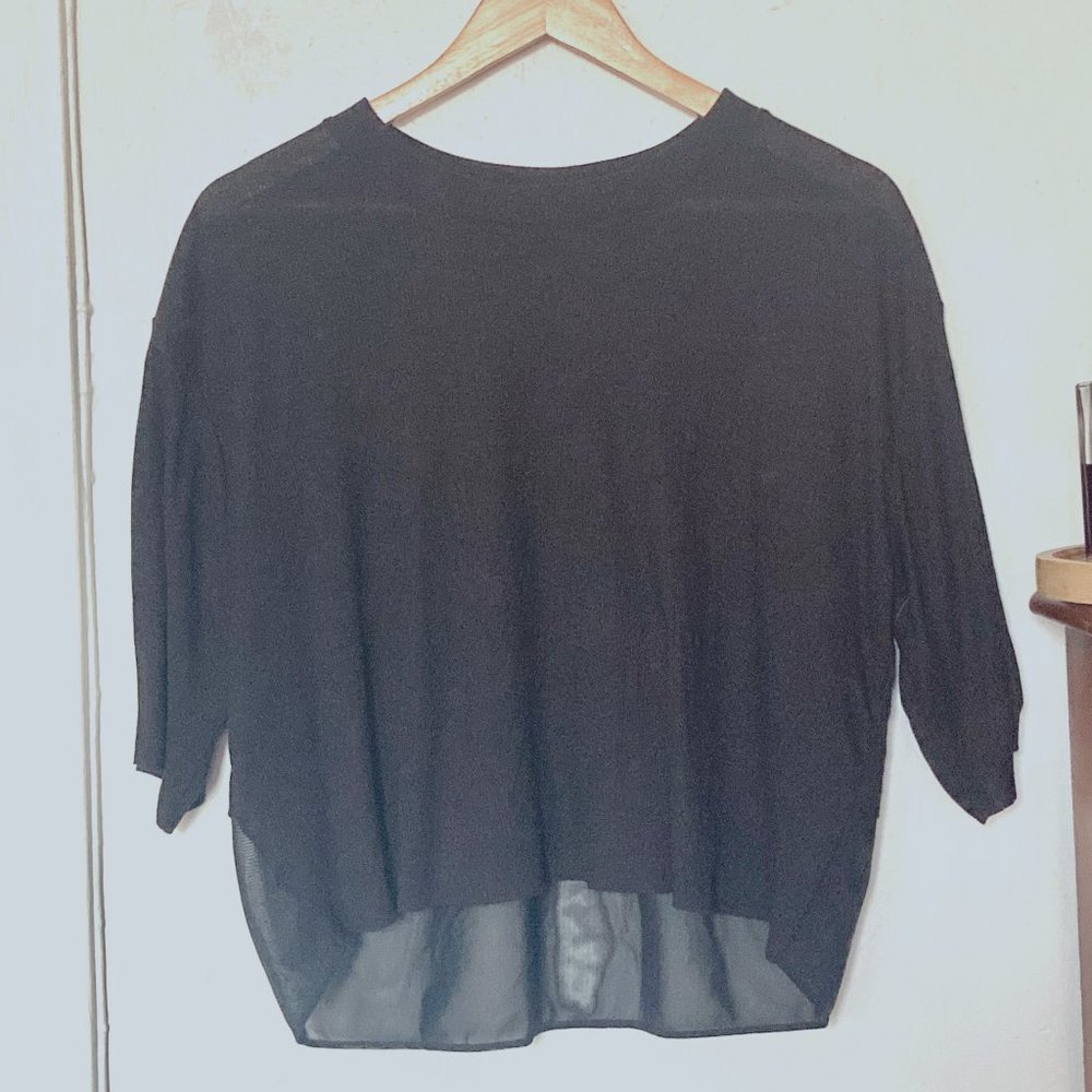 ALO Yoga Black Mesh Overlay Short Sleeve Crop Top - Size M